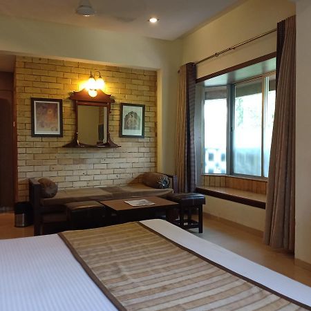 Hotel Chandralok Lonavala Dış mekan fotoğraf