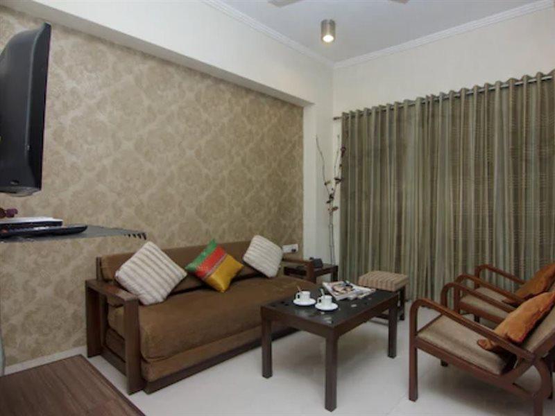 Hotel Chandralok Lonavala Dış mekan fotoğraf