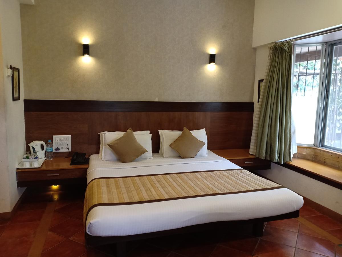 Hotel Chandralok Lonavala Dış mekan fotoğraf