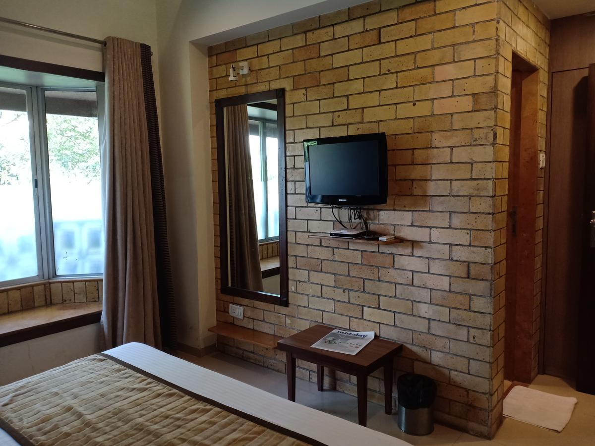 Hotel Chandralok Lonavala Dış mekan fotoğraf