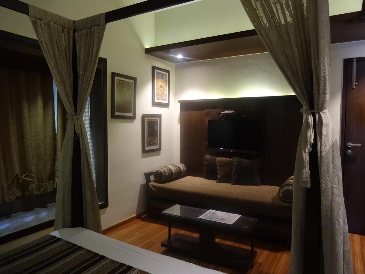 Hotel Chandralok Lonavala Dış mekan fotoğraf